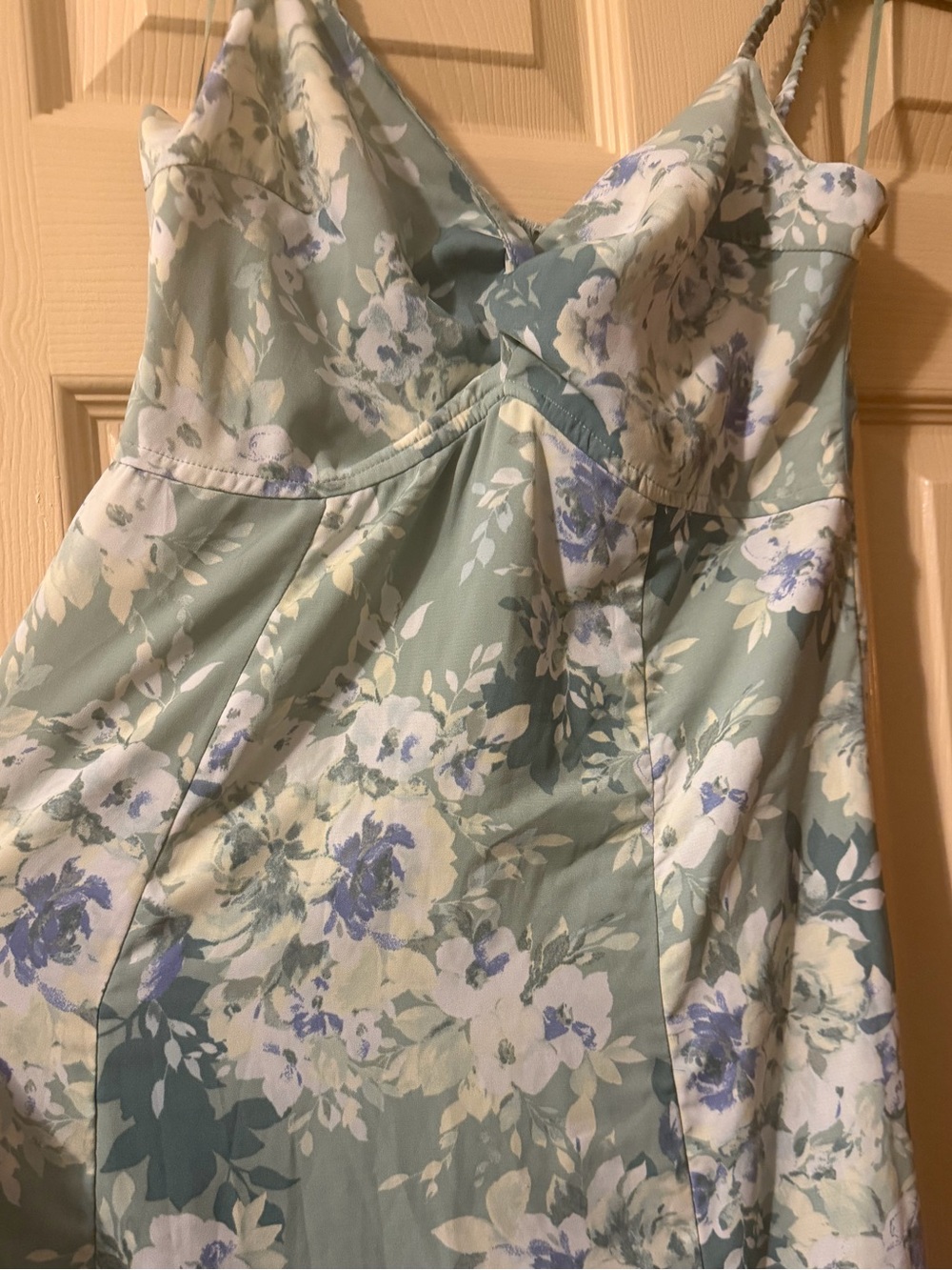 Abercrombie & Fitch Floral Sage Green Slip Dress with Spaghetti Straps - Picture 3 of 6